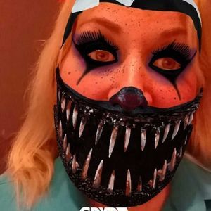 Meet your Posher, Regenia